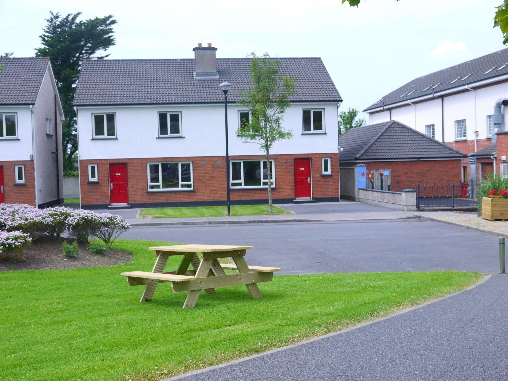 Glasan Holiday Village Galway Exterior foto