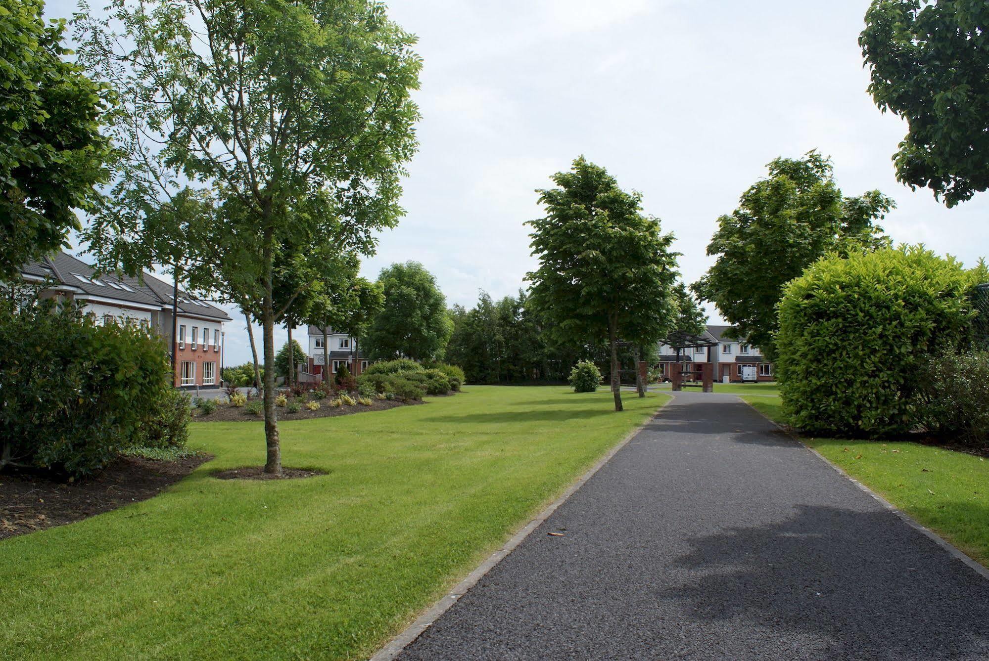 Glasan Holiday Village Galway Exterior foto