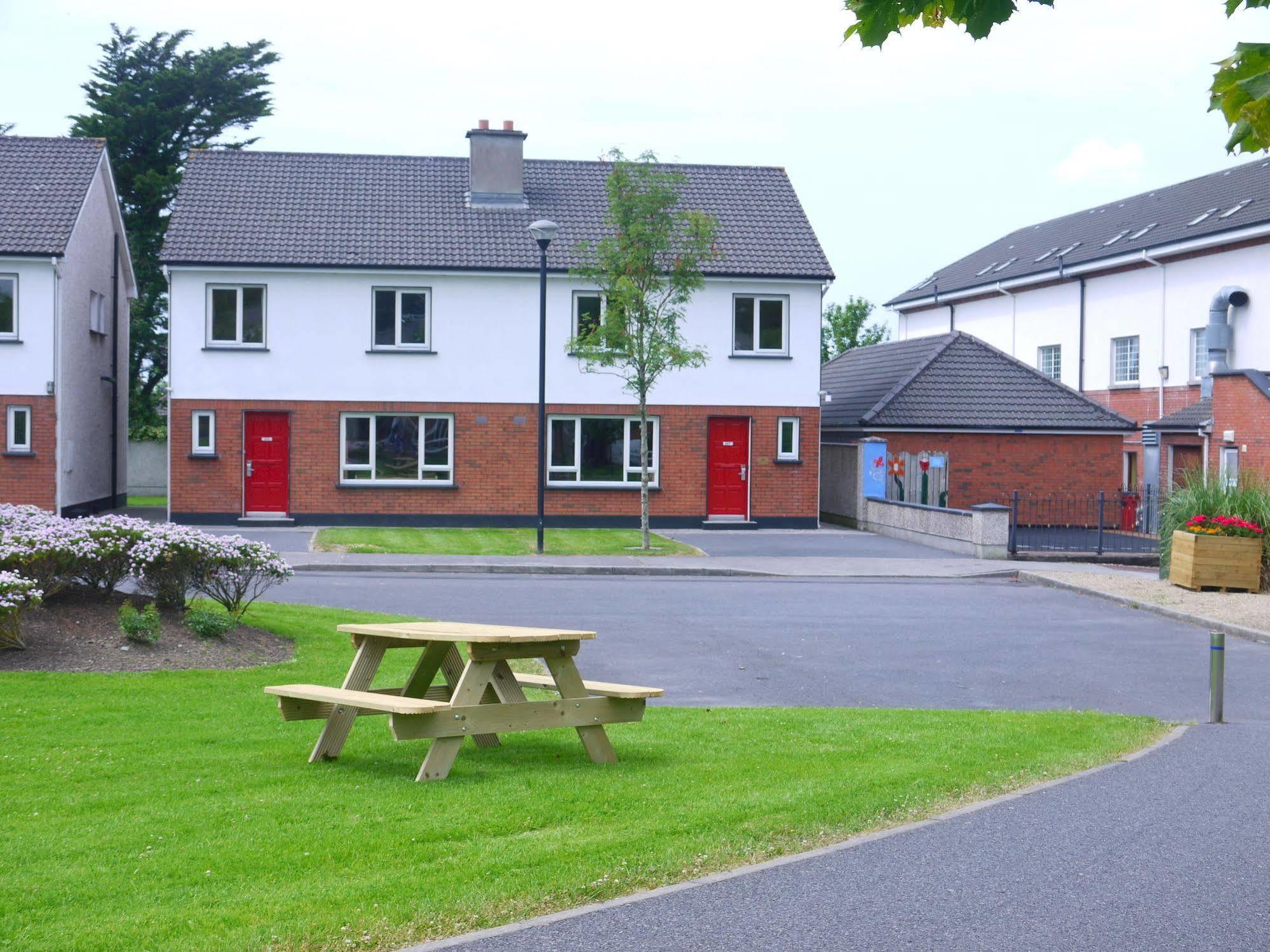 Glasan Holiday Village Galway Exterior foto