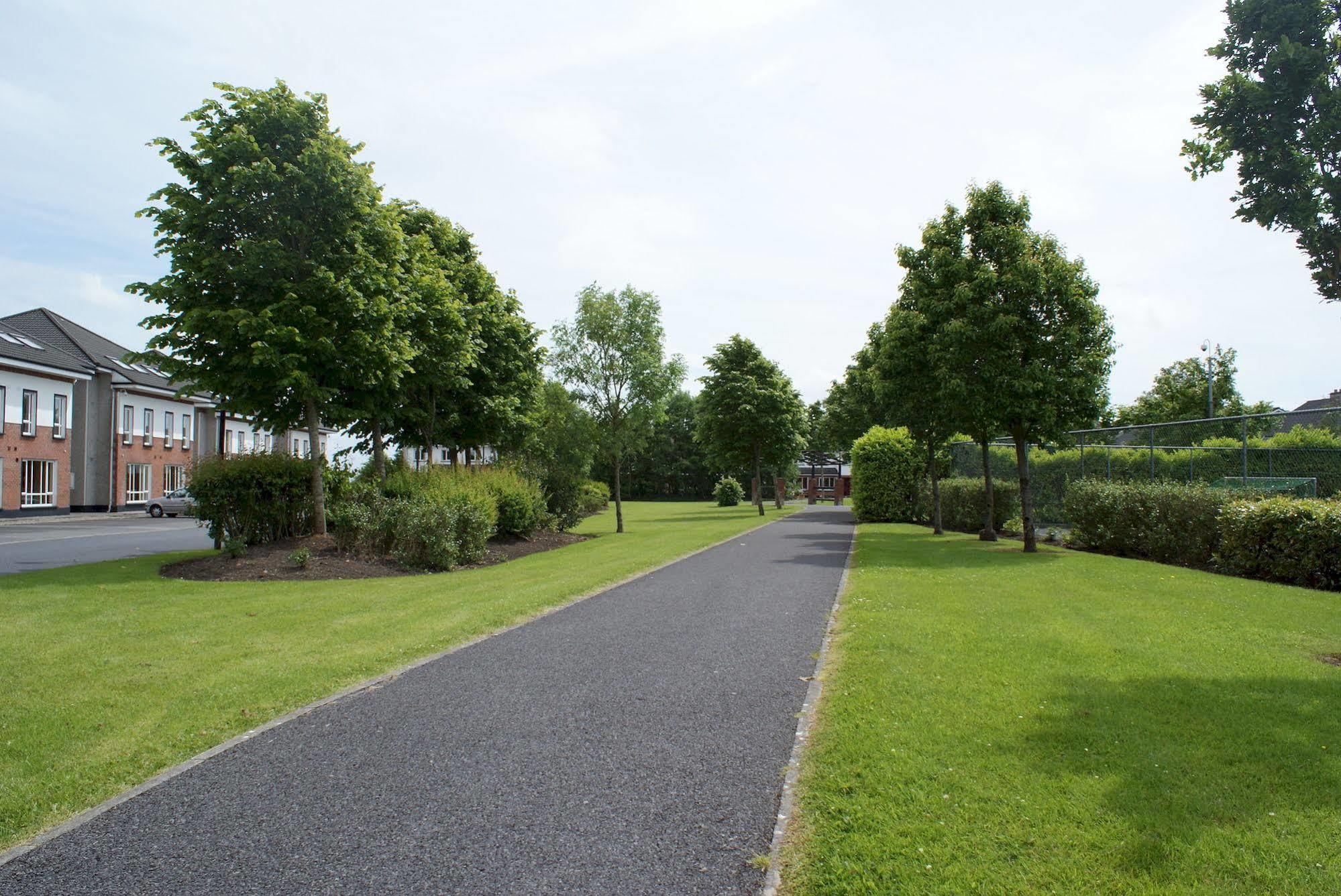 Glasan Holiday Village Galway Exterior foto