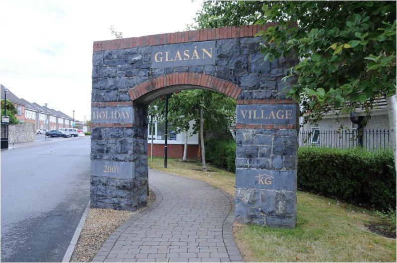 Glasan Holiday Village Galway Exterior foto